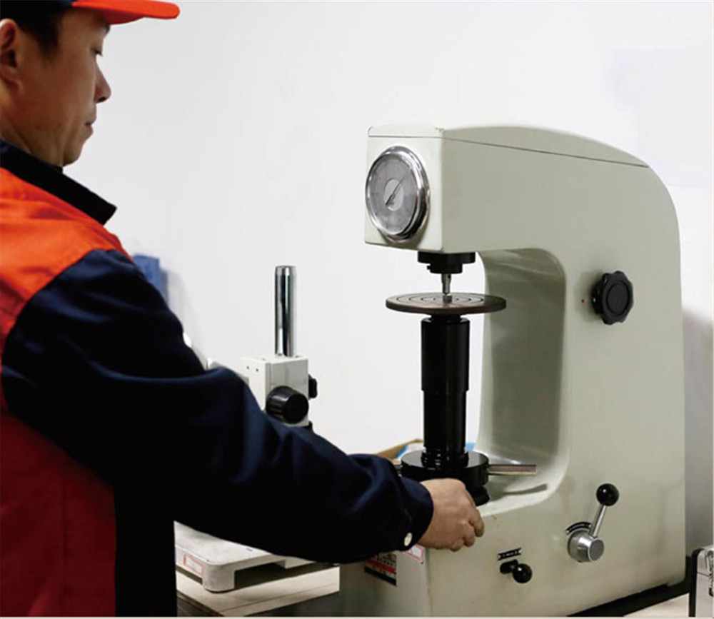 Rockwell hardness machine